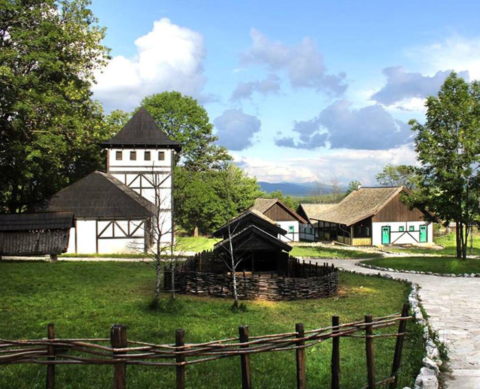Farm Stay Cardaklije Кулен Вакуф Екстер'єр фото