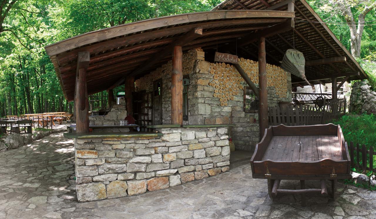 Farm Stay Cardaklije Кулен Вакуф Екстер'єр фото